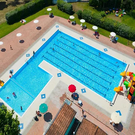 Modern Detached Chalet With Terrace Near The Beach * Cesenatico